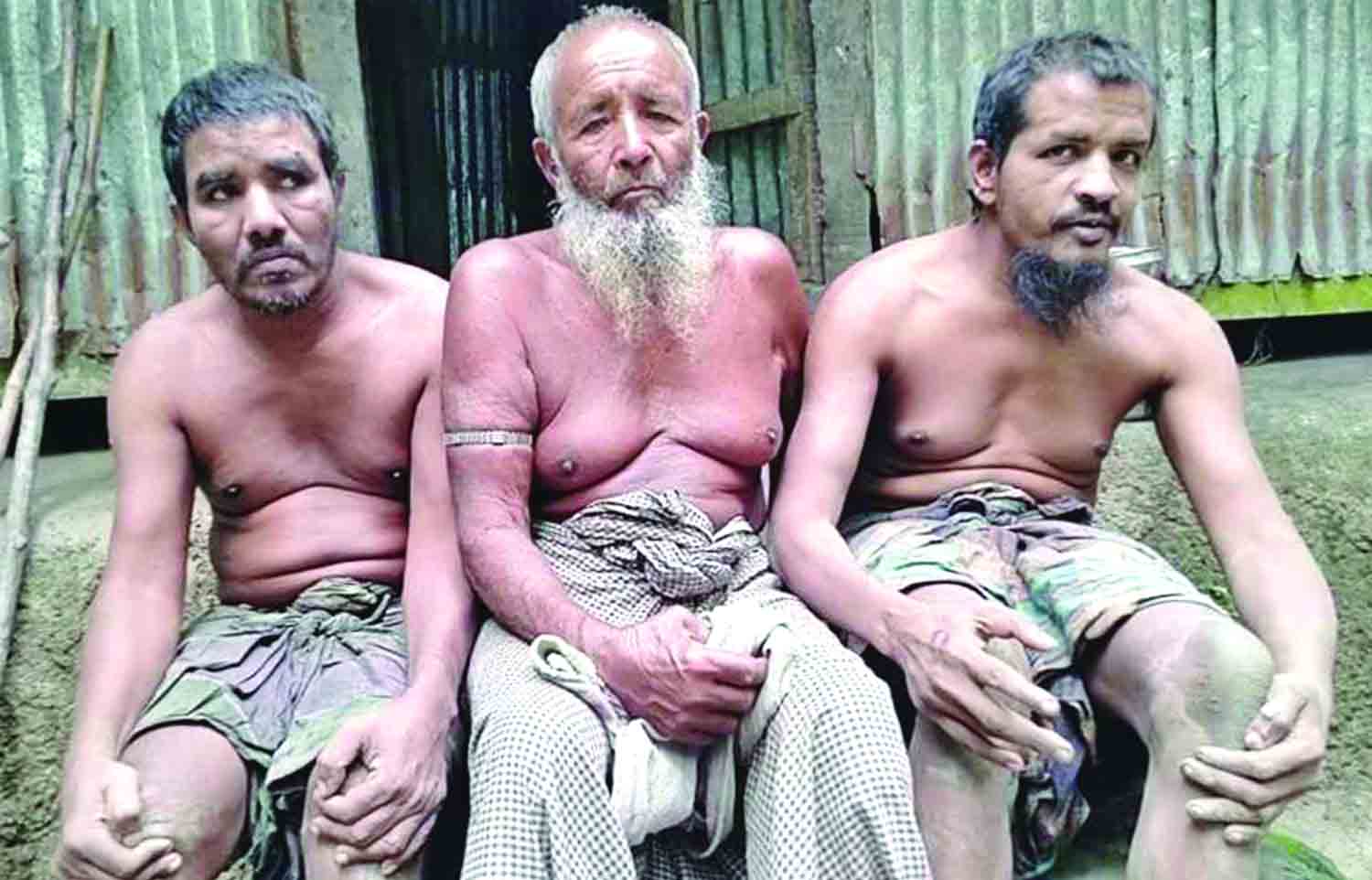 মুলাদীতে বৃদ্ধ বাবার কাঁধে প্রতিবন্ধী দুই সন্তানের ভার 5 Untitled 3 copy 8