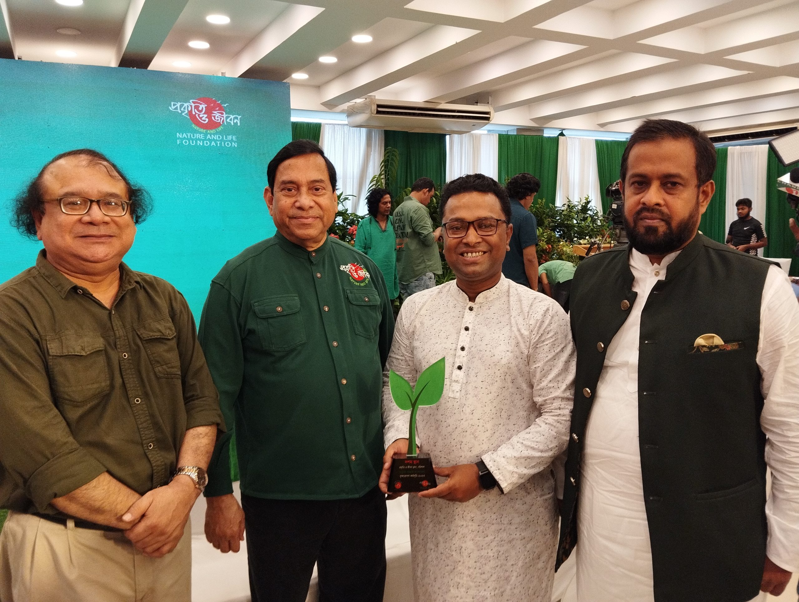 দেশ সেরার তালিকায় বরিশাল প্রকৃতি ও জীবন ক্লাব 5 1695558119898 scaled