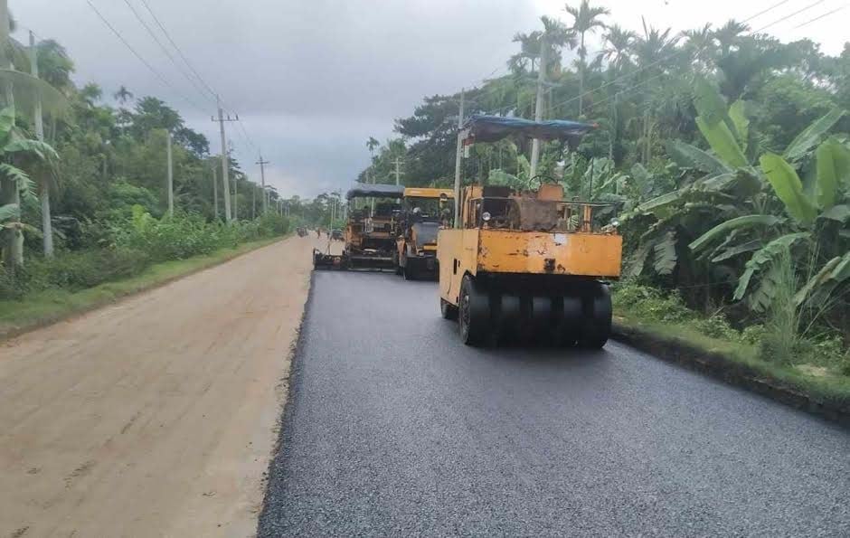 ভোলায় ৮৭৮ কোটি টাকা ব্যয়ে আঞ্চলিক মহাসড়কের প্রশস্তকরণের কাজ শেষের দিকে 5 image 107234 1695362136