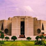 নিজ ফ্ল্যাটে বিমানবালার রক্তাক্ত লাশ