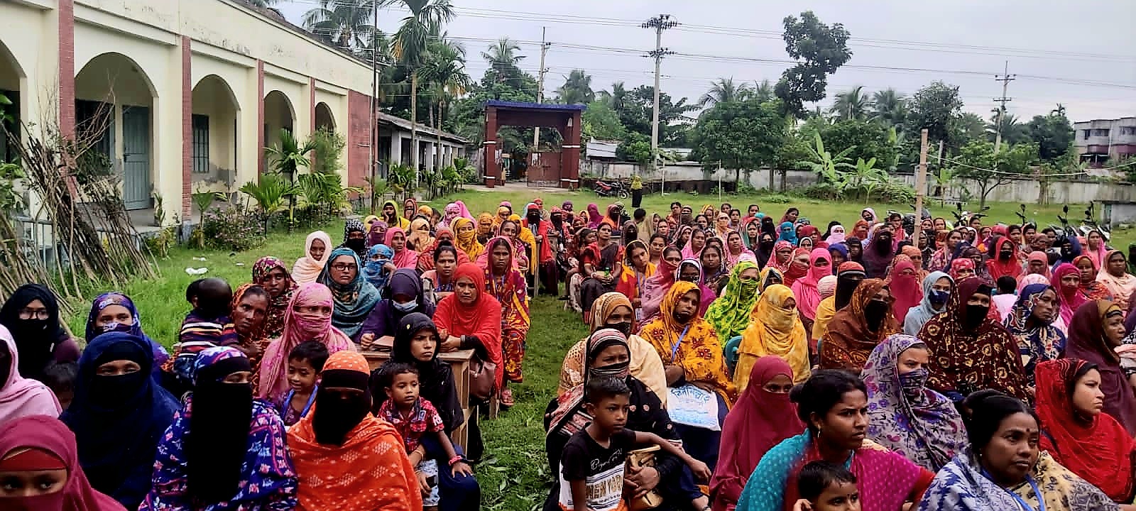 বৃক্ষ রোপনে জেগে উঠেছে দেবহাটার নারী সমাজ 5 IMG 20230930 WA0029