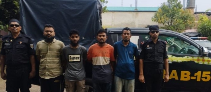 কক্সবাজারে ৬০ হাজার পিস ইয়াবা জব্দ, চার মাদক কারবারি গ্রেফতার 5 IMG 20231016 062202