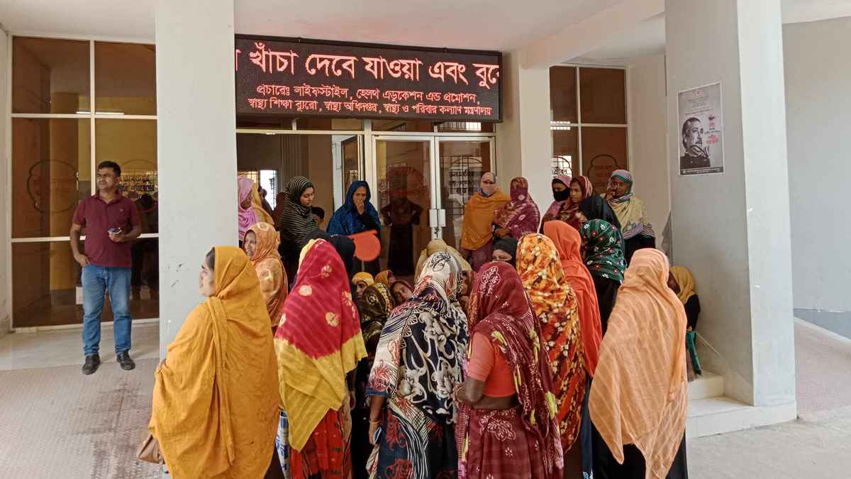 কোটচাঁদপুরে বিদ্যুৎস্পৃষ্ট হয়ে প্রাণ গেল ২ শ্রমিকের 5 Jhenidah 20231016 143112851