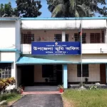 কমে যাচ্ছে মাটির ঘর