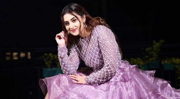 দোয়া ও ভালোবাসায় রাখুন: বুবলী 5 1704030094.Bubly
