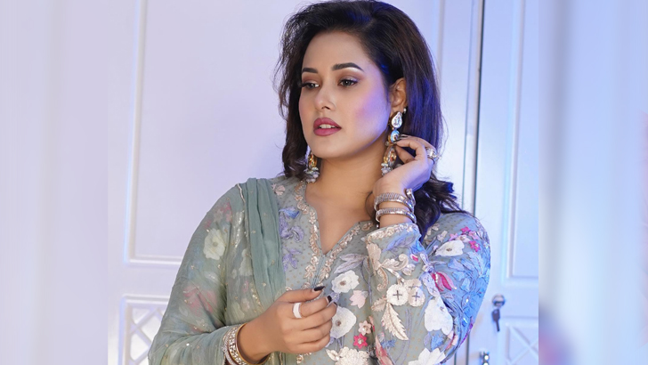 বিমানবন্দরে নেমেই গ্রেফতার উইমেন্স ওয়ার্ল্ডের মালিক ফারনাজ আলম 5 image 762648 1705160318