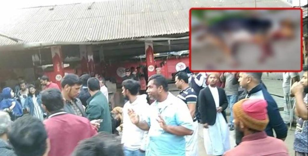 খুলনার পরে বরিশালে মাংসের দোকানের কর্মচারী’র কুকুর জবাই নিয়ে হুলস্থুল 7 barisal dog1