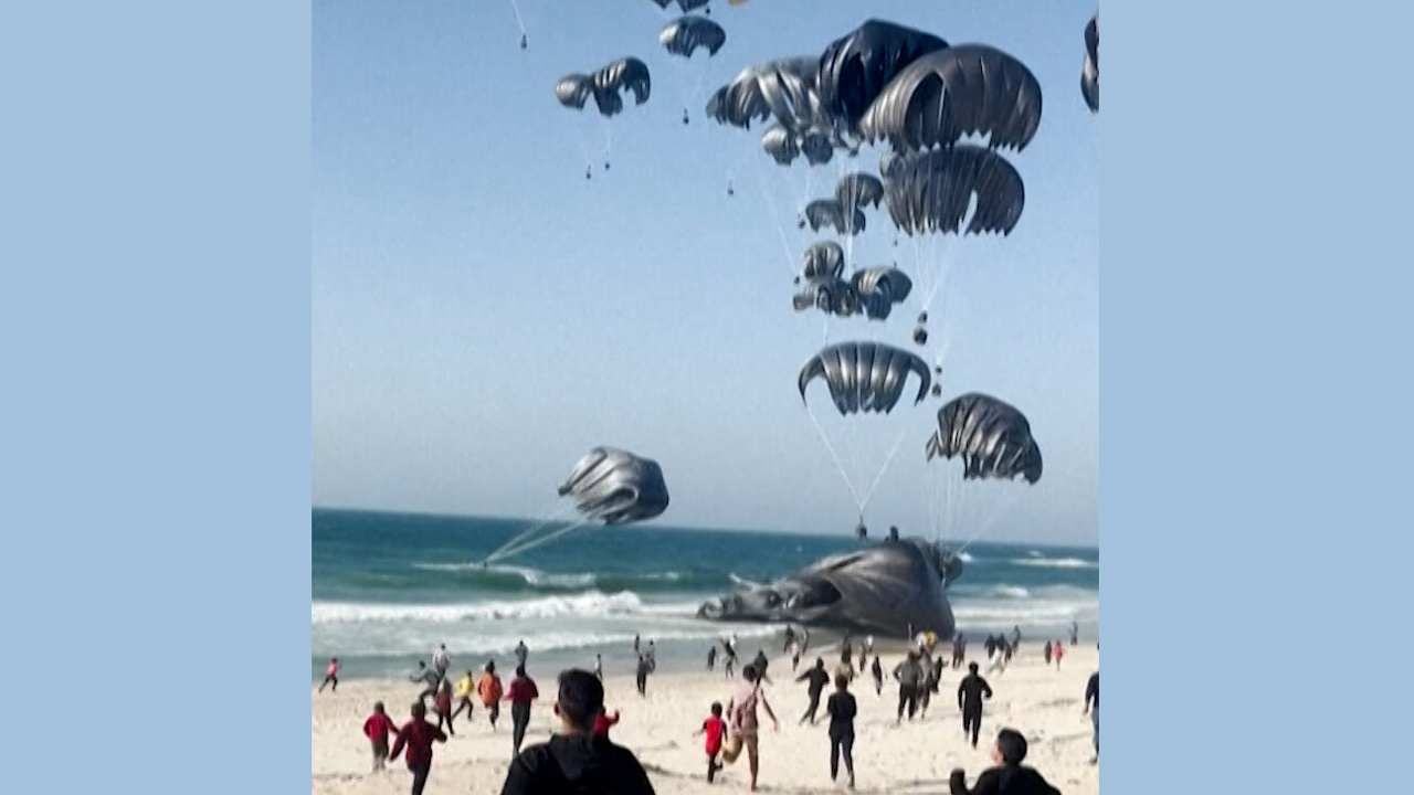 ত্রাণ মাথায় পড়ে গাজায় পাঁচজন নিহত 5 air dropped 20240308213414