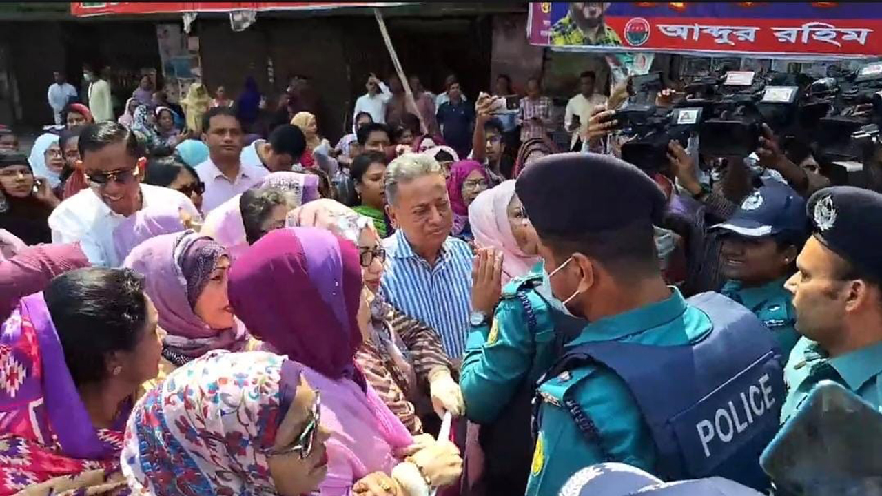 নারী দিবসে র্যালি করতে পারেনি মহিলা দল 5 bnp and police conflict 20240308150129