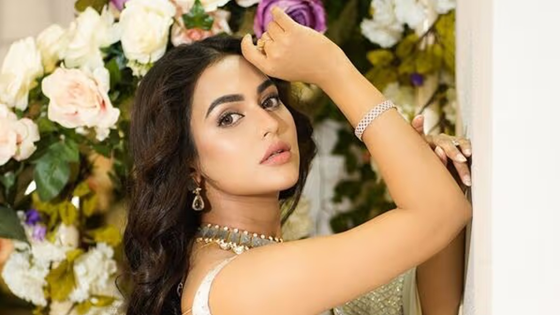 উপভোগ করছেন না নুসরাত! 5 413da024b460bff20e71ab15de68ef100c5e40ccd6b30291