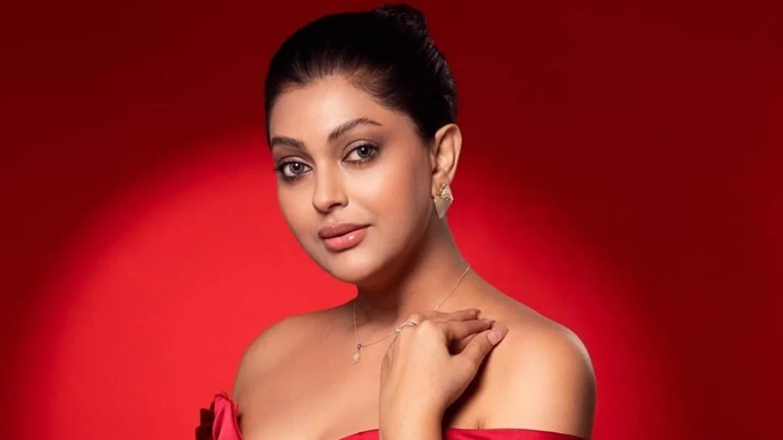 তোপের মুখে নিপুণ 5 42e2982285f6f0f1c175c7300ba987c1 6697979ce51c6