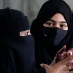 আফগানিস্তানে নারীদের বেতন কমিয়ে দিল তালেবান