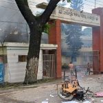 আওয়ামী লীগ সরকারের পতনে,রাজপথে ছাত্র-জনতার বিজয়োল্লাস