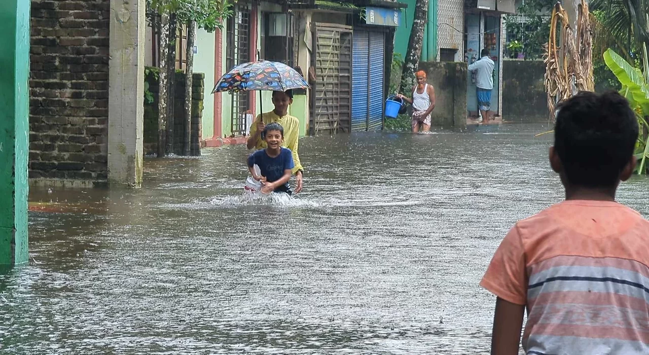 ভয়াবহ বন্যায় ক্ষতিগ্রস্ত ৫৭ লাখ মানুষ, মৃত্যু ২৩ 5 image 115560 1724691360