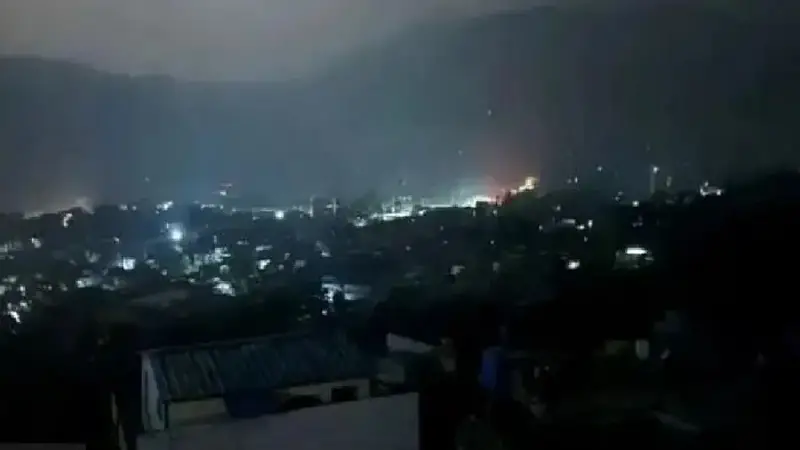 ভারতের ১৫ শহরে পাকিস্তানের হামলা, ২৫ ড্রোন ভূপাতিত 5 f4 2505081728