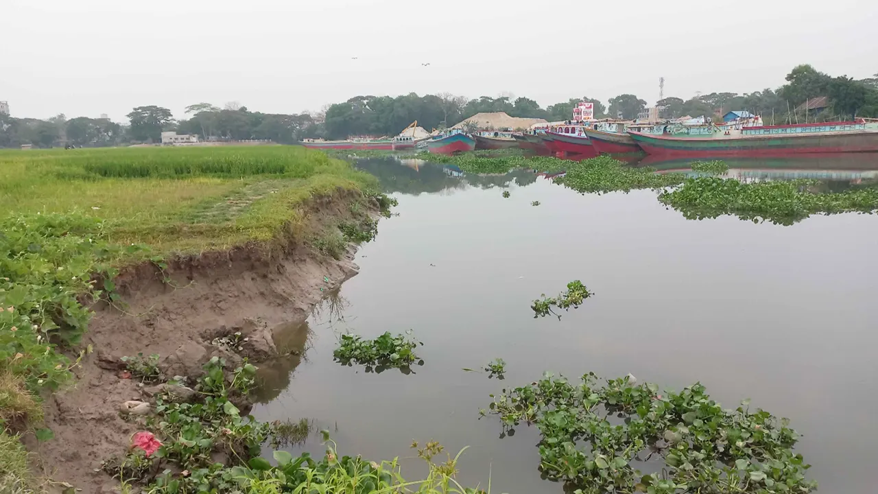 নদীর চর
