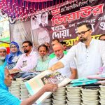 কোরবানির মৌসুমকে কেন্দ্র করে কামারদের ব্যস্ততা