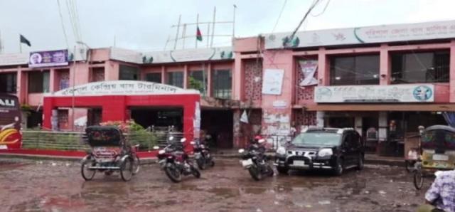 বরিশাল-আগৈলঝাড়া-খুলনা রুট বন্ধ করে দিল বাস মালিক সমিতি 5 e6239242e75f0c3b4ee4a6dcf82286d8 651f84328f0c9