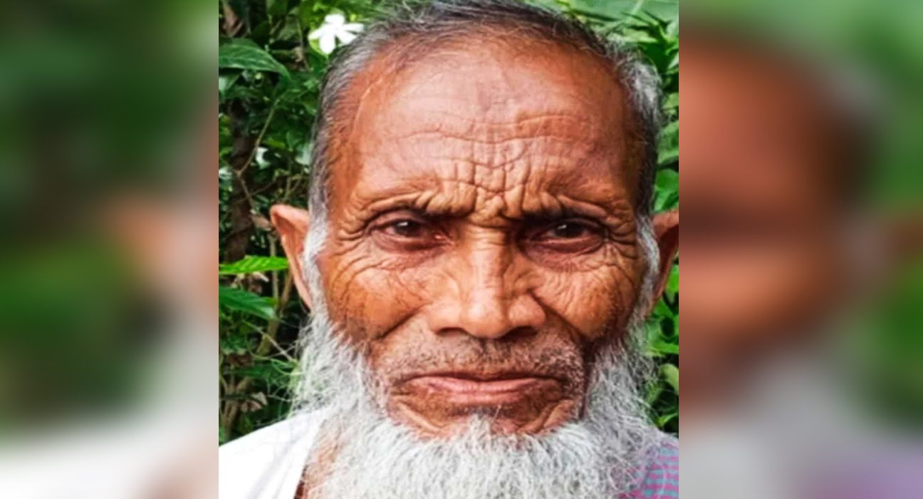 ছেলে জমি লিখে নিয়ে বৃদ্ধ বাবা-মাকে বাড়ি থেকে দিলেন তাড়িয়ে 5 c130569516a8781477850d61ab5995a8b6c7837442f7981c