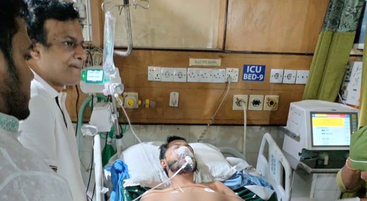 আইনশৃঙ্খলা বাহিনীর হামলায় গণঅধিকার পরিষদের সভাপতি আহত নুর আইসিইউতে, সারা দেশে বিক্ষোভ,বিভিন্ন রাজনৈতিক দলের নিন্দা 5 nur 20250830011641