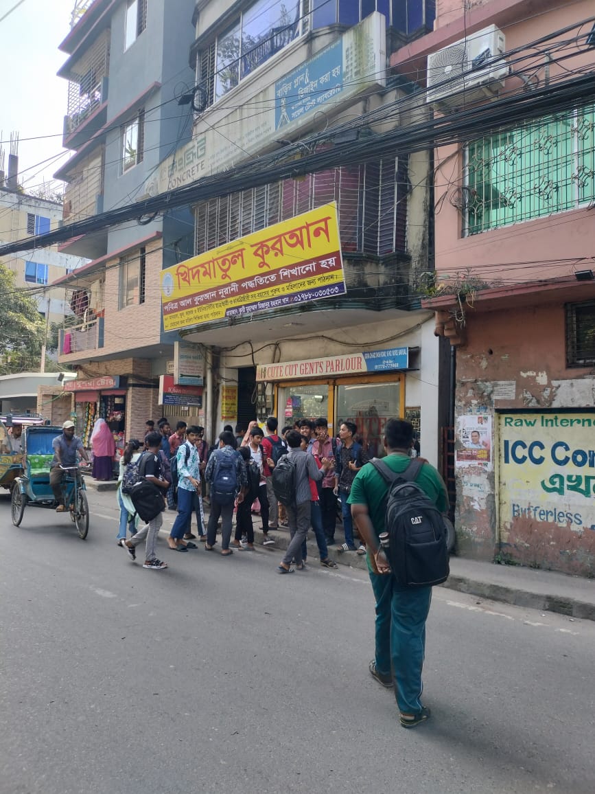 বরিশাল সরকারি মডেল স্কুলের শিক্ষক তৃষানের কোচিং ব্যবসা রমরমা 7 তৃষানের কোচিং সেন্টার