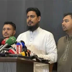 এনসিপির বাকের মজুমদারকে লক্ষ্য করে ককটেল হামলা
