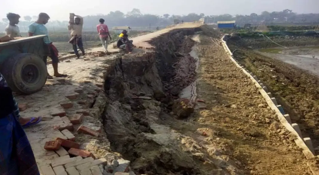 রাস্তা ধস