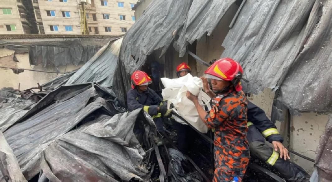 গ্যাস লাইটার কারখানায় আগুন