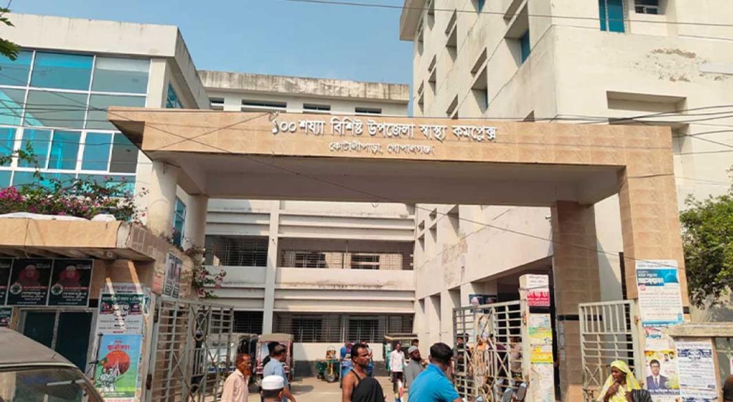 হাসপাতালে ঢুকে রোগীকে কুপিয়ে জখম