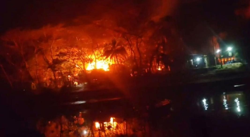 মাদারীপুরে ৪০ বাড়িতে ভাঙচুর-লুটপাট-অগ্নিসংযোগ