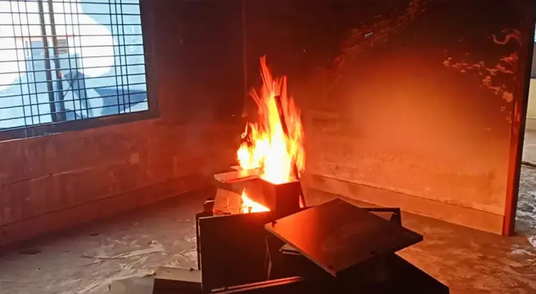 মাগুরা উদ্বোধনের এক ঘণ্টা পর জেলা আওয়ামী লীগের কার্যালয়ে অগ্নিসংযোগ ও ভাঙচুর