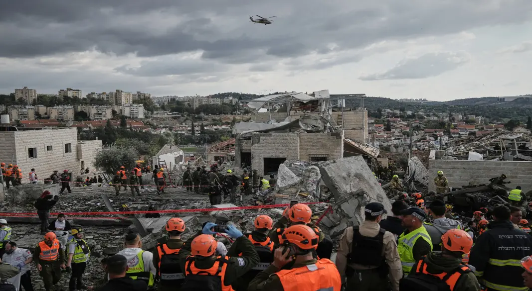 যুক্তরাষ্ট্র -দখলদার ইসরাইল–ইরান যুদ্ধ: তেলের দাম, মূল্যস্ফীতি ও মার্কিন অর্থনীতিতে নতুন সংকট