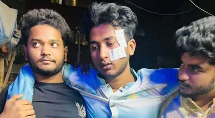 ফতুল্লায় চাঁদাবাজি