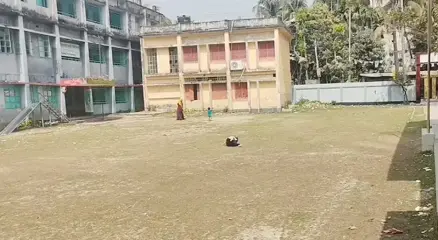 অধিকাংশ শিক্ষাপ্রতিষ্ঠানে নেই শহীদ মিনার