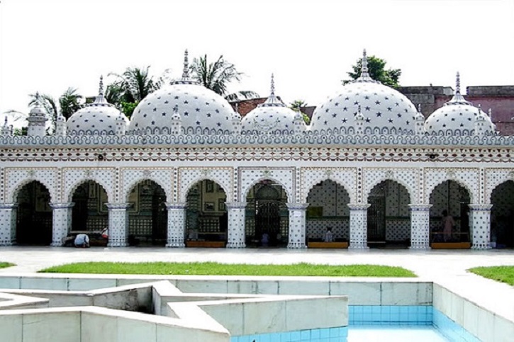 mosque 2205261241
