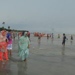 বাউফলে দুই ভাইয়ের দ্বন্ধ, মসজিদ কমিটির মানববন্ধন