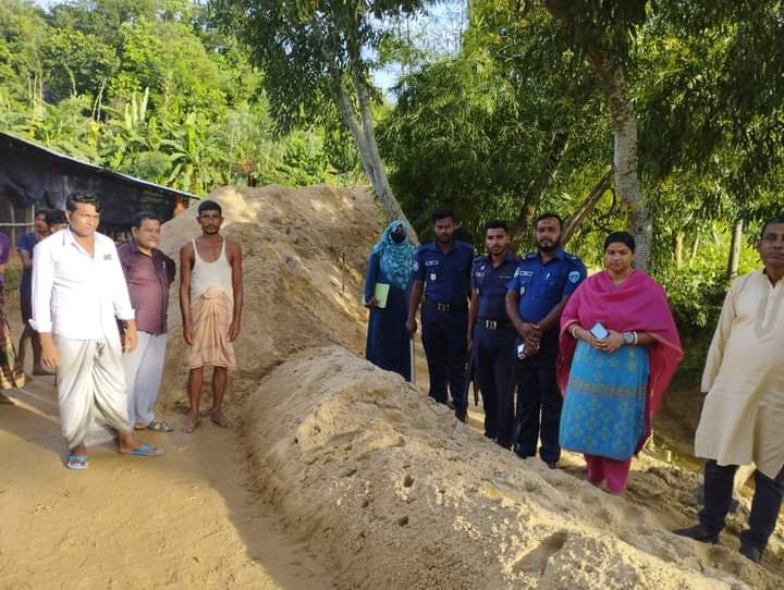 পেকুয়ায় ভ্রাম্যমাণ আদালতের অভিযান! ৬২ হাজার টাকা জরিমান 5 FB IMG 1695136597019
