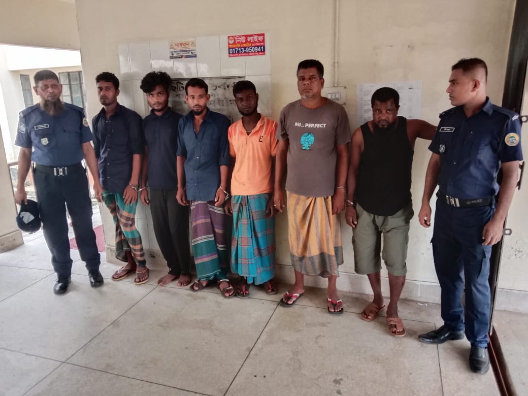নলছিটির সুগন্ধা নদীতে অবৈধভাবে বালু উত্তোলন, ৬ জনকে কারাদণ্ড 5 IMG 20230929 WA0019
