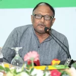 ঝেড়ে ফেললেই জীবন সুন্দর: পরীমণি