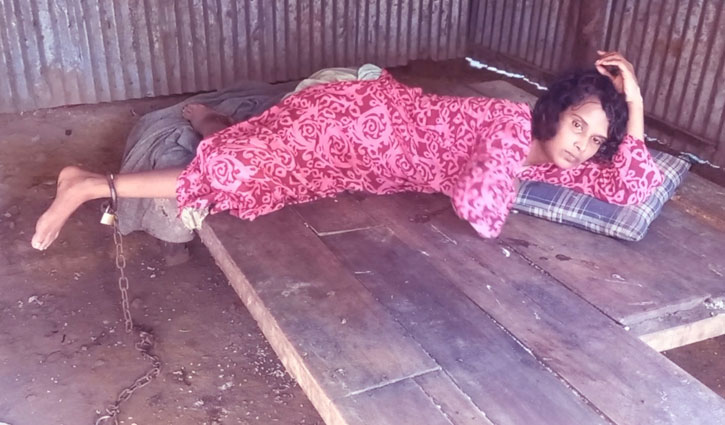দীর্ঘ একযুগের বেশি সময় ধরে শিকলে বাঁধা ঝিনাইগাতীর মেহনাজ 5 Pic Sharpur 2309171032