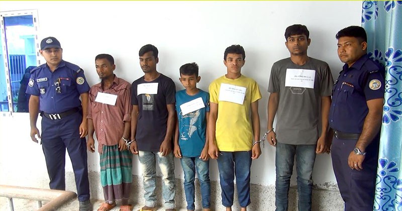 ঝালকাঠিতে চোর চক্রের পাঁচজনকেগ্রেপ্তার করেছে পুলিশ 5 jkt