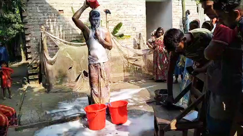 dudh diye goshol