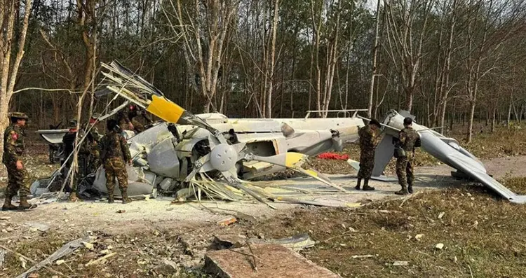 মিয়ানমারে সেনাবাহিনীর হেলিকপ্টারে গুলি, ব্রিগেডিয়ার-জেনারেলসহ ৪ সামরিক কর্মকর্তা নিহত 5 95508 abl1