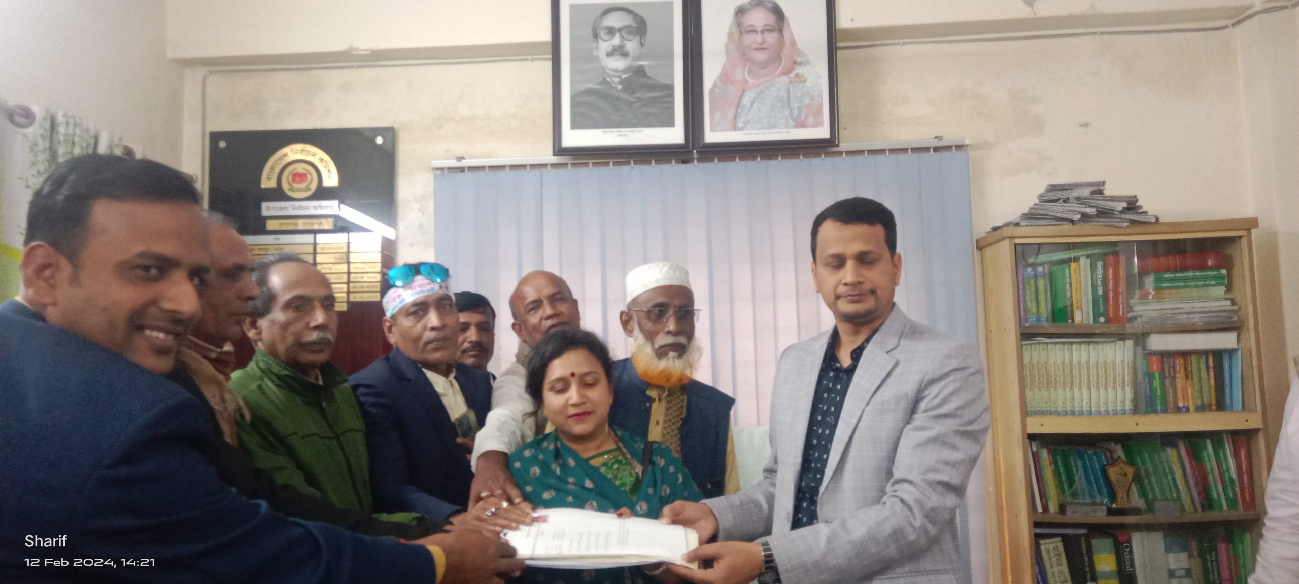 জলিরপাড় ইউনিয়ন উপ-নির্বাচনে চেয়ারম্যান পদে মনোনয়ন পত্র দাখিল 5 IMG 20240212 142131 Burst01 scaled