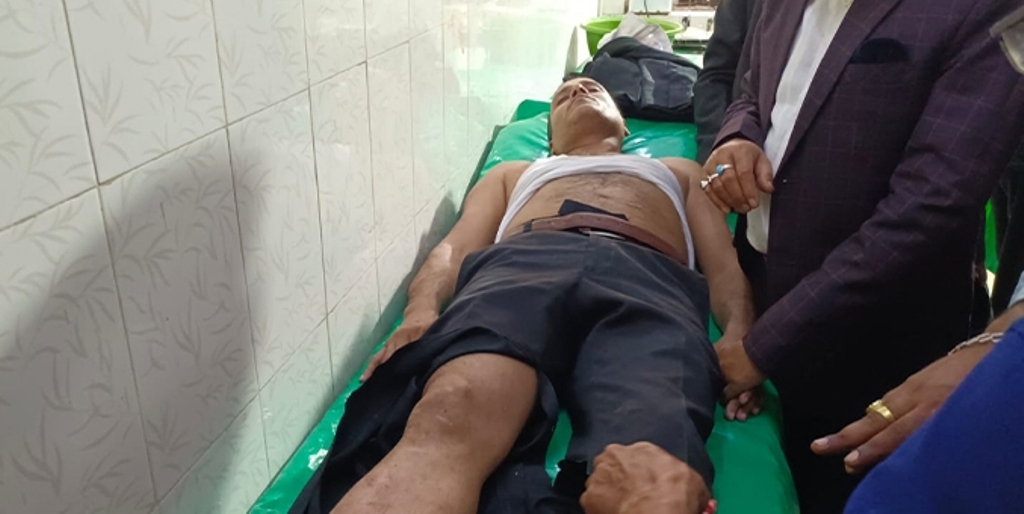 পিরোজপুর জেলা আইনজীবী সমিতির সভায় বহিরাগতদের হামলা, আহত ৪ 5 image 777352 1708628669