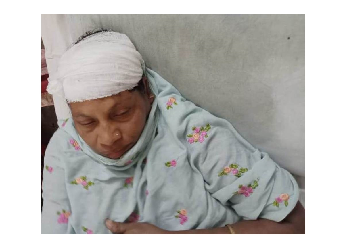 রাজাপুরে জমি দখলের পর এবার ছাত্রলীগ নেতা রাব্বানীর মাতাসহ পরিবারের ওপর হামলা : আহত -৪ 5 nurjahan