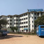 বরিশাল শেবাচিম হাসপাতালে চিকিৎসাসেবা বন্ধ : দুর্ভোগে রোগীরা