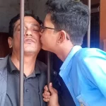 যুদ্ধজাহাজ-হেলিকপ্টার দিয়ে সোমালিয়ান জলদস্যুদের ঘিরে ফেলছে ইইউ!
