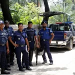 ফেসবুক লাইভে এসে অস্ত্রাগার দেখানোয় চাকরি গেল এসপির