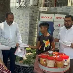 শিকল দিয়ে কুকুরের সঙ্গে বেঁধে রাখা হয় রিকশাচালককে